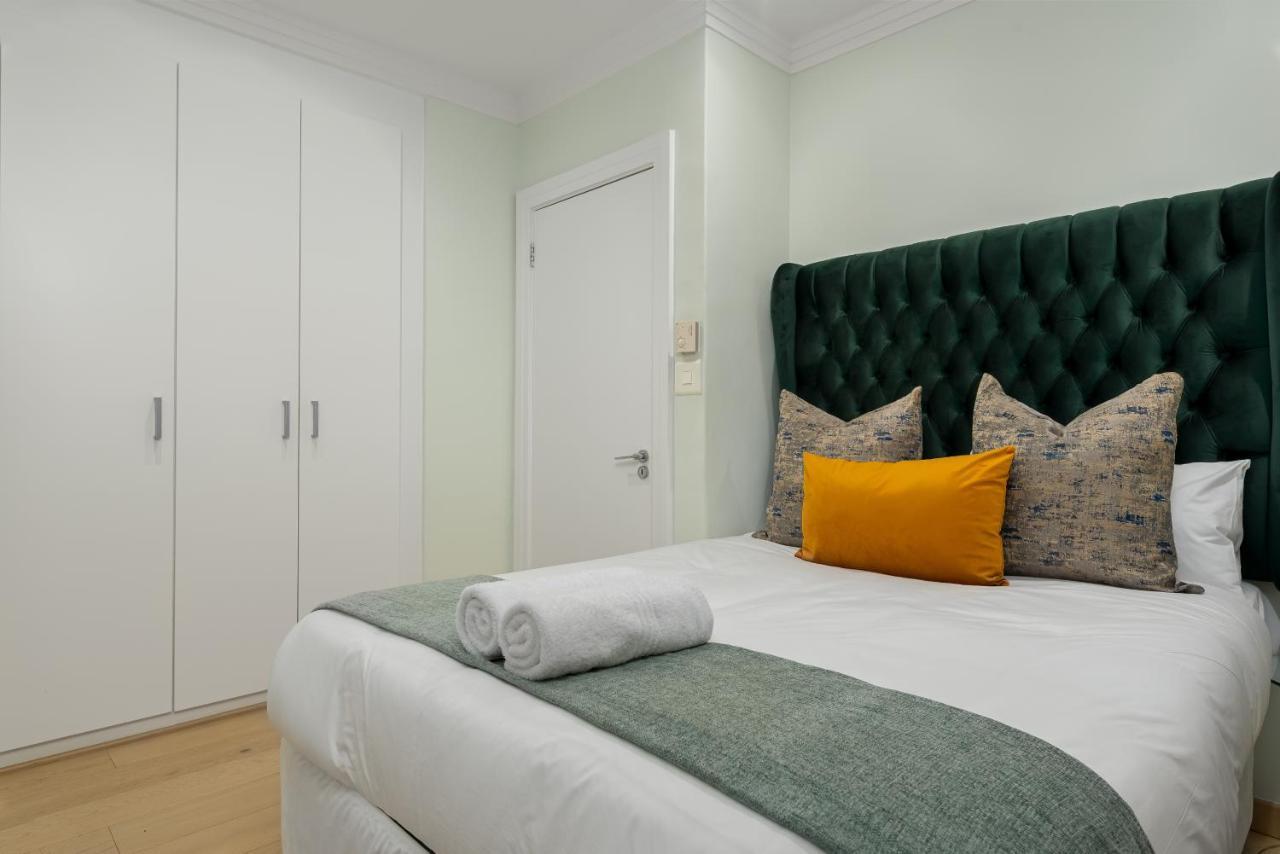 Mandela Rhodes Luxury Apartments เคปทาวน์ ภายนอก รูปภาพ